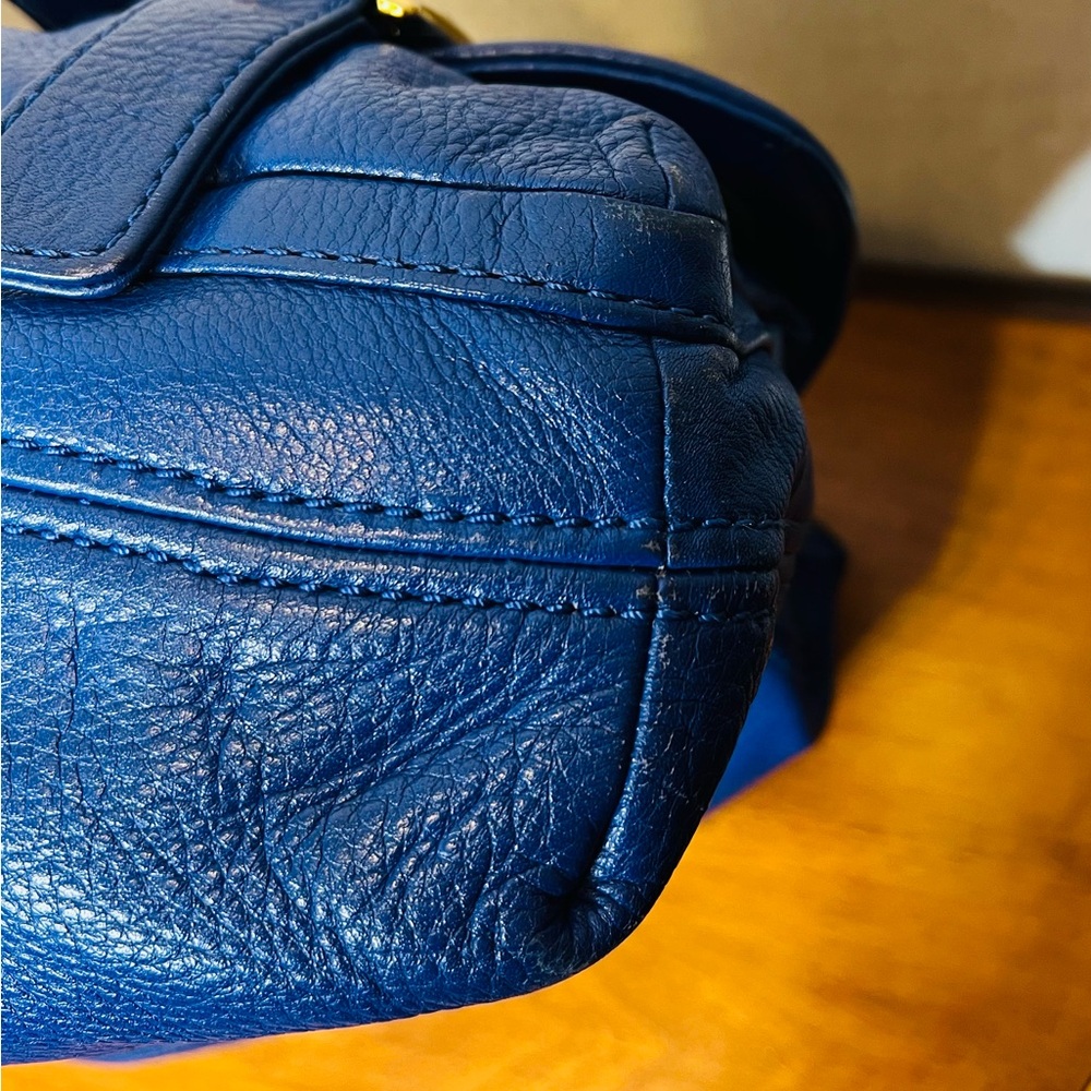 MICHAEL KORS royal blue bucket style hobo leather purse - Picture 9 of 14
